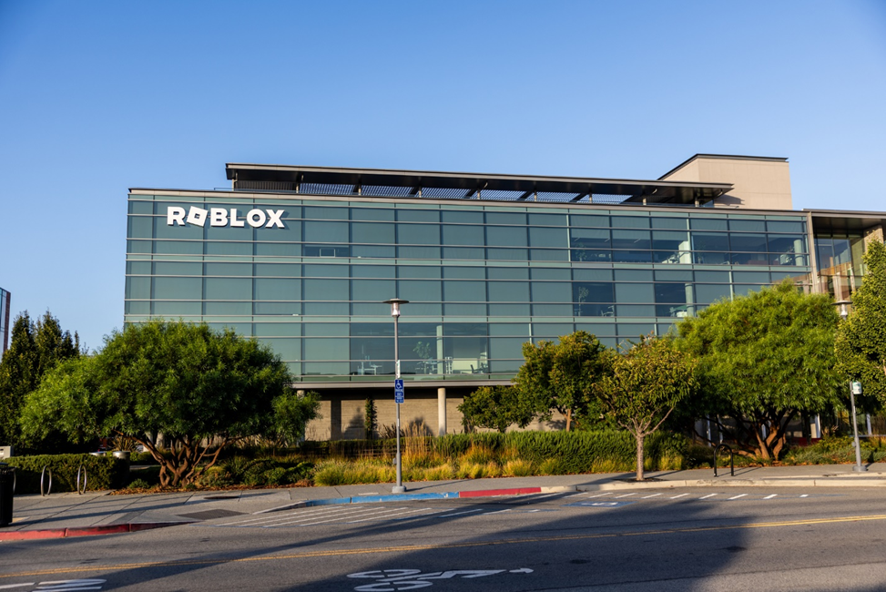 Roblox возвращается в Россию