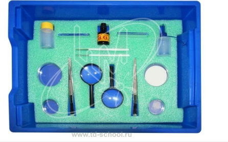 Набор для препарирования (лупа настольная, иглы препаровальные, стекло предметное, стекло покровное, чашки петри, пинцет, лоток) 